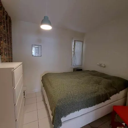 3 Pieces Avec Terrasse, Clim Et Wifi, Proche Et Commerces - Fr-1-423-312