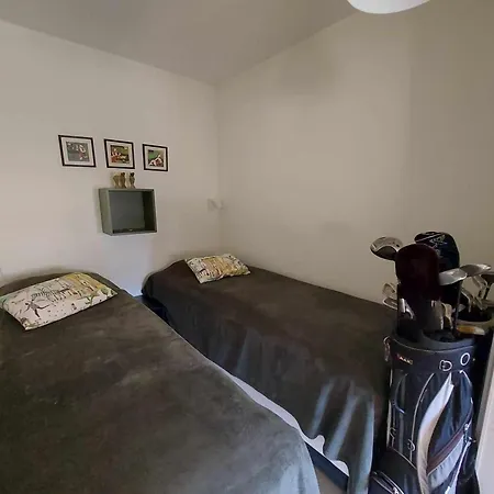 Apartment 3 Pieces Avec Terrasse, Clim Et Wifi, Proche Et Commerces - Fr-1-423-312