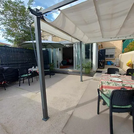 3 Pieces Avec Terrasse, Clim Et Wifi, Proche Et Commerces - Fr-1-423-312 * Ле-Гро-д'Агд