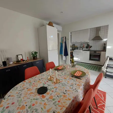 3 Pieces Avec Terrasse, Clim Et Wifi, Proche Et Commerces - Fr-1-423-312 * Ле-Гро-д'Агд