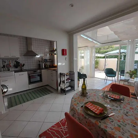 Апартаменты 3 Pieces Avec Terrasse, Clim Et Wifi, Proche Et Commerces - Fr-1-423-312 *