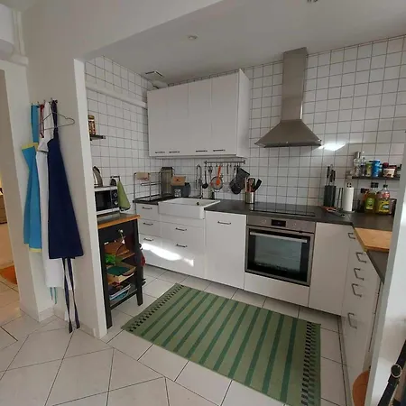 3 Pieces Avec Terrasse, Clim Et Wifi, Proche Et Commerces - Fr-1-423-312 Apartment