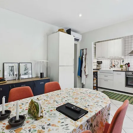 3 Pieces Avec Terrasse, Clim Et Wifi, Proche Et Commerces - Fr-1-423-312 Apartment *