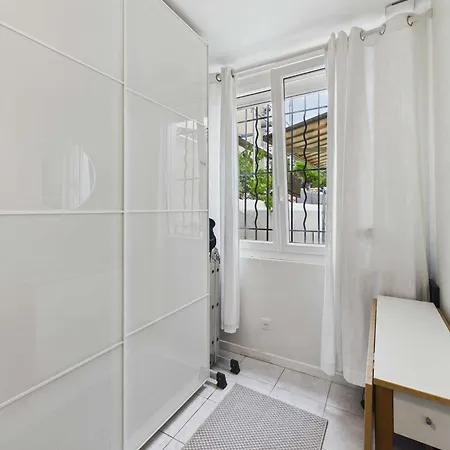 Апартаменты 3 Pieces Avec Terrasse, Clim Et Wifi, Proche Et Commerces - Fr-1-423-312